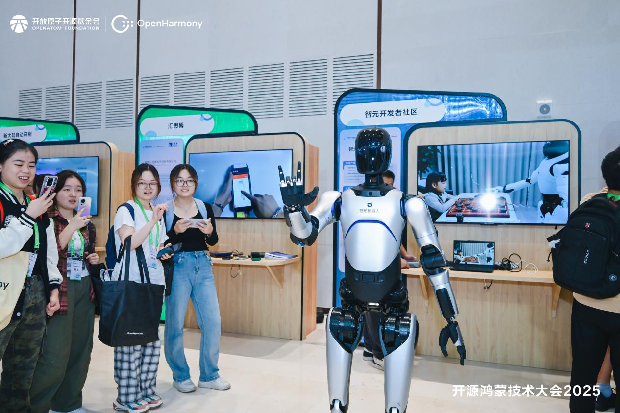 9.29 半岛(bandao·中国)开源鸿蒙推文图片2.png